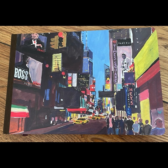 Louis Vuitton New York Travel Book - Picture 1 of 5